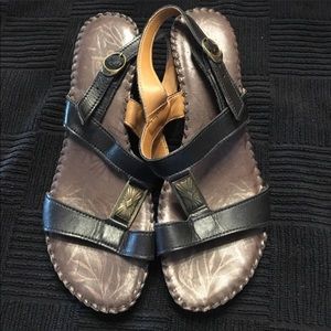 Tsonga Black very comfortable.